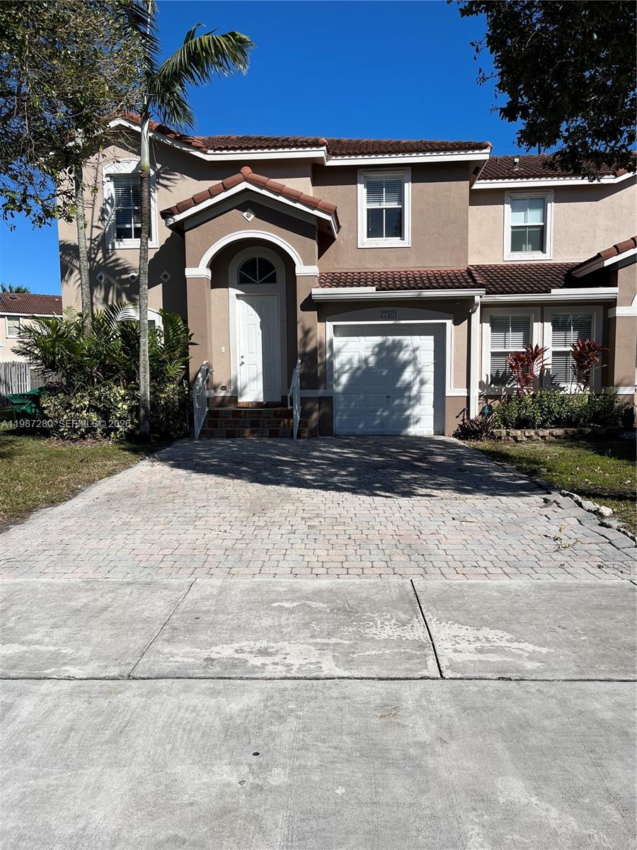 27501 SW 138th Avenue Property Photo 1