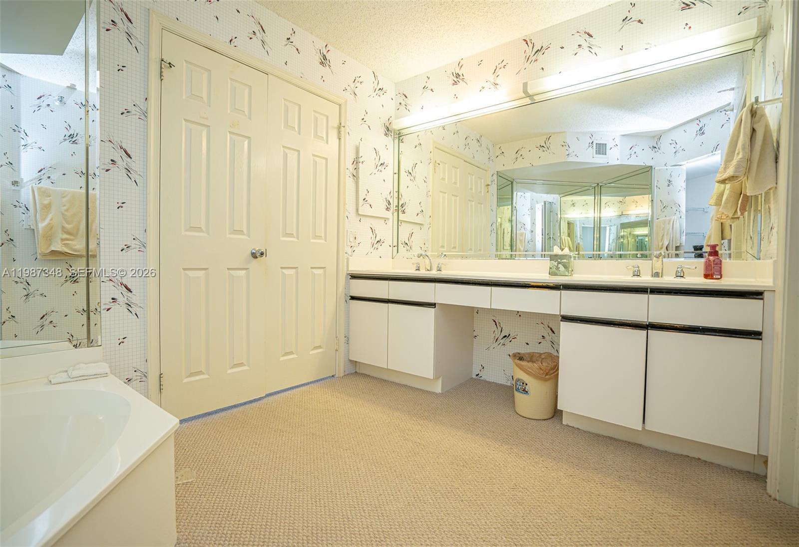 3530 Mystic Pointe Drive 1401 Property Photo 38