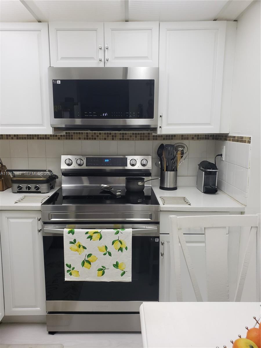 11800 Sw 18th Street 327-4 Property Photo 8