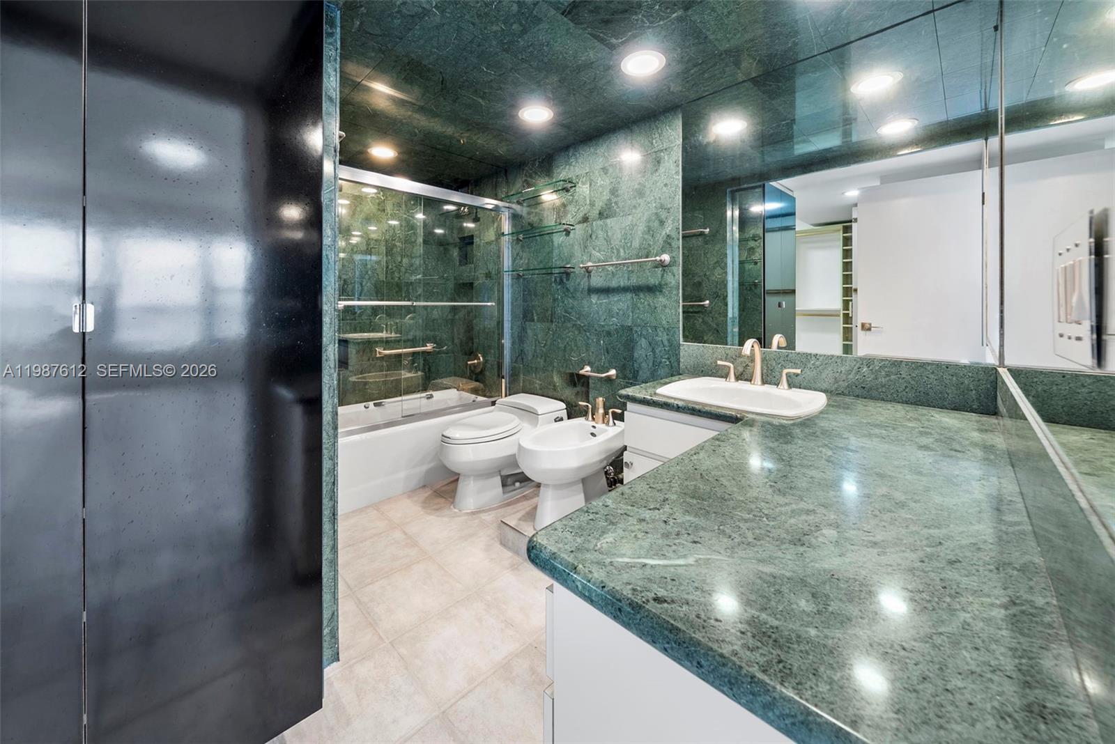 11111 Biscayne Boulevard 19d Property Photo 8