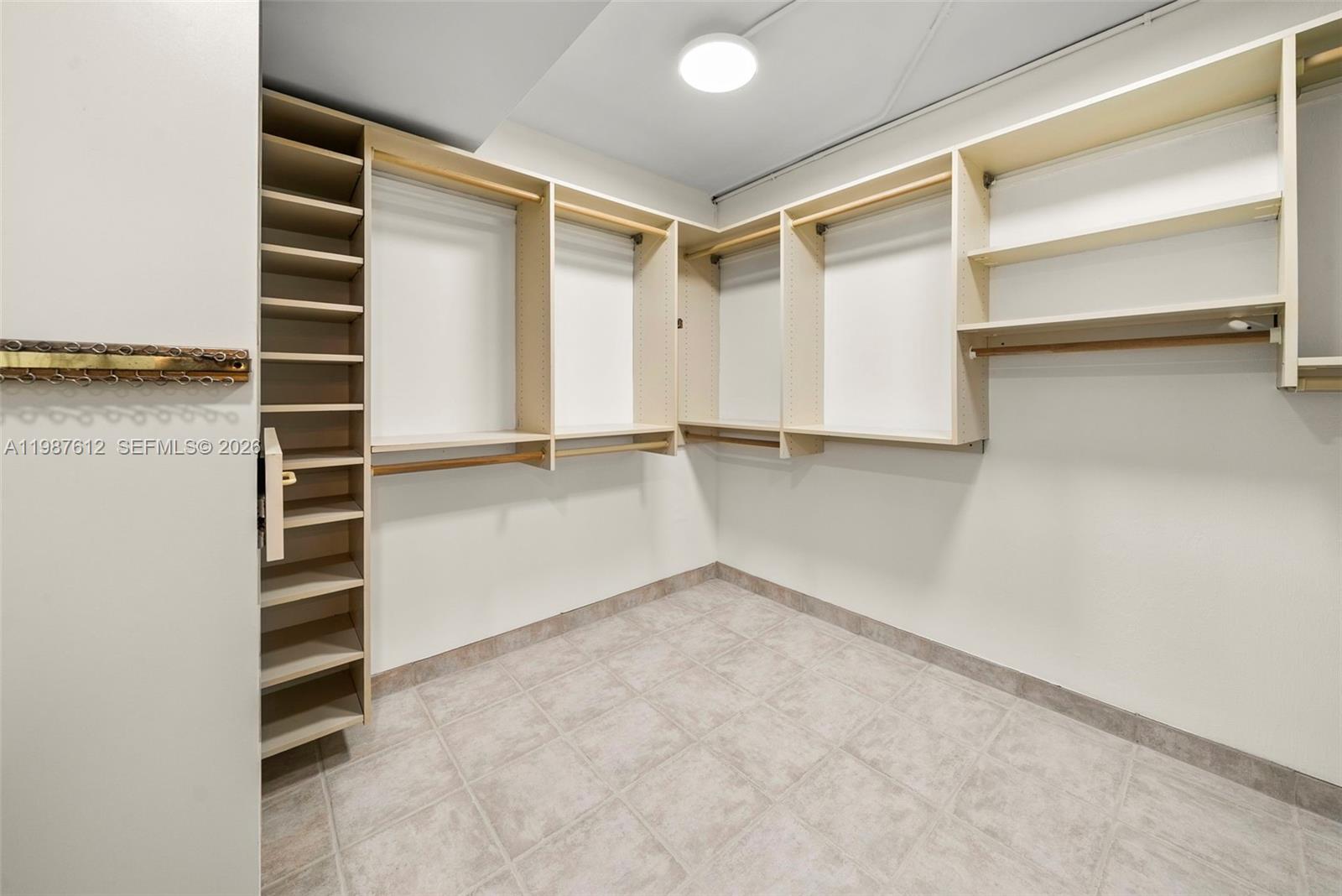 11111 Biscayne Boulevard 19d Property Photo 10