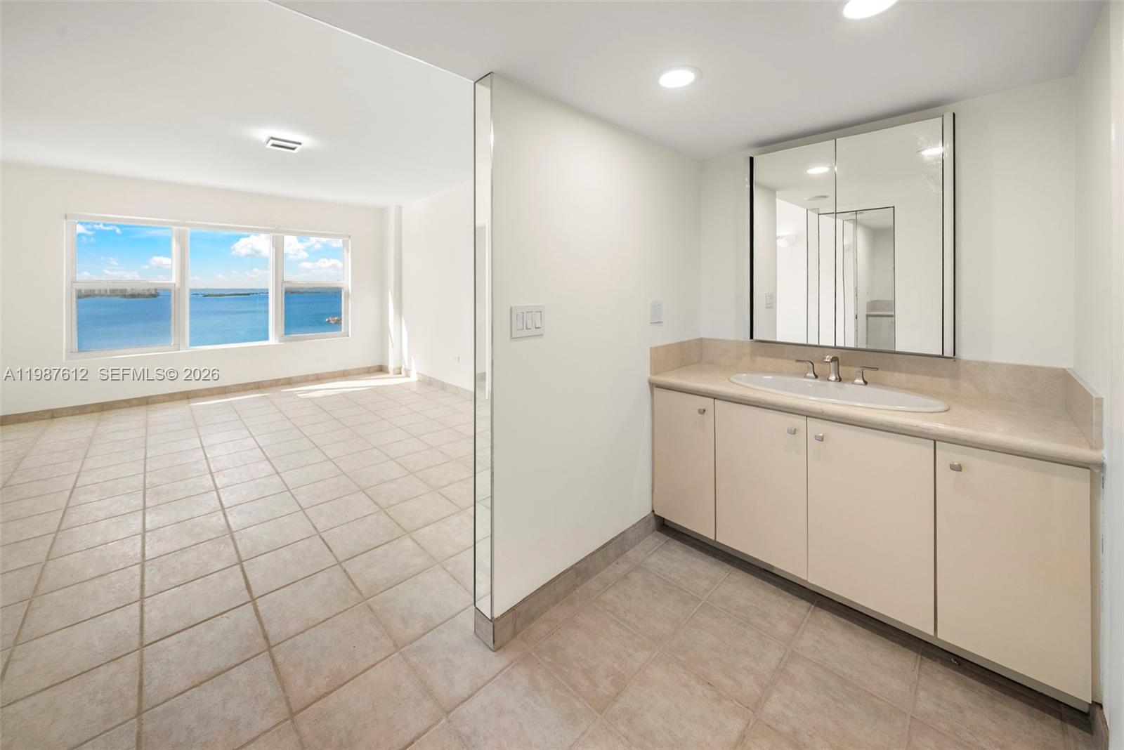 11111 Biscayne Boulevard 19d Property Photo 15