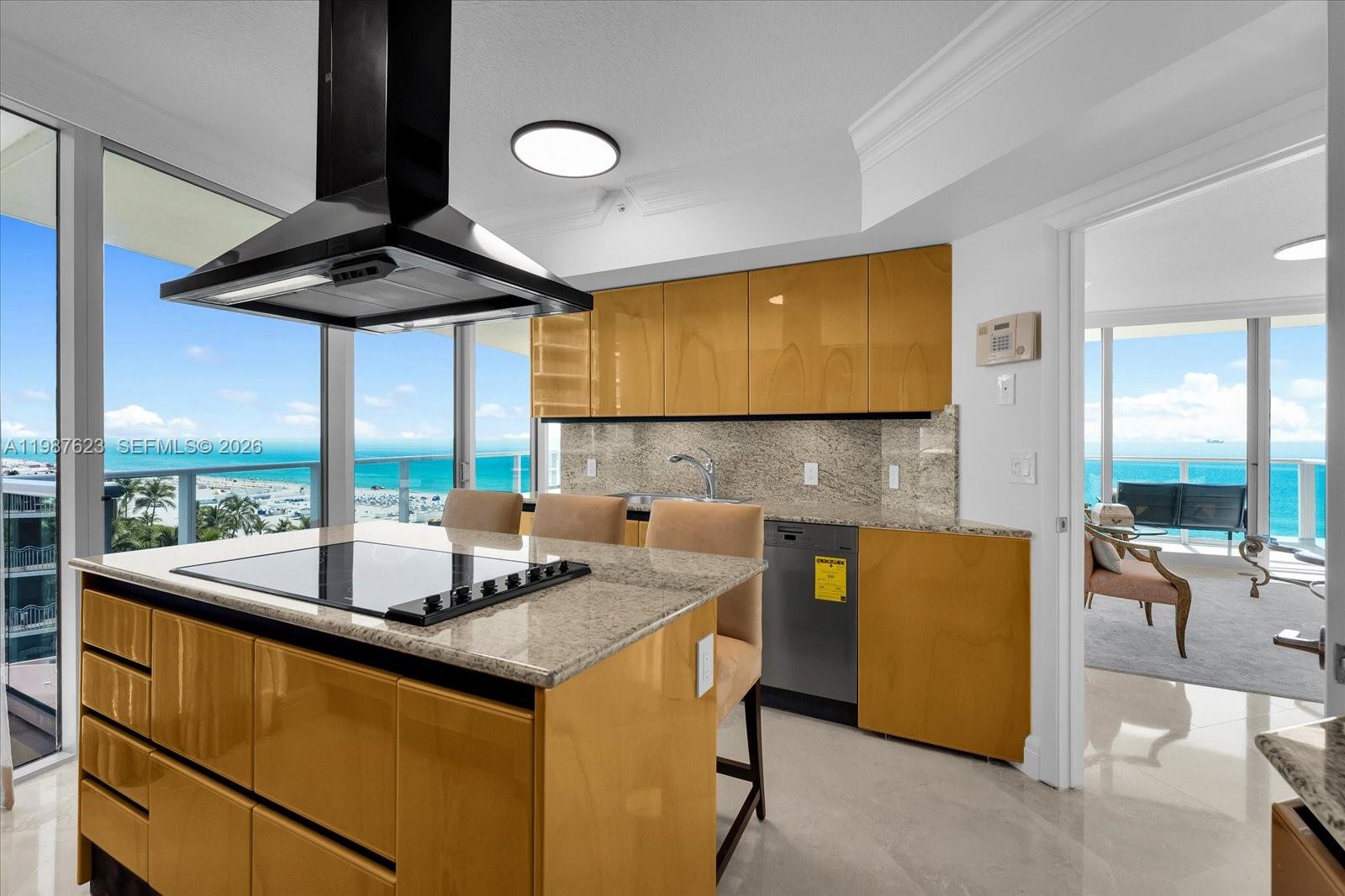 1455 Ocean Drive 909 Property Photo 7
