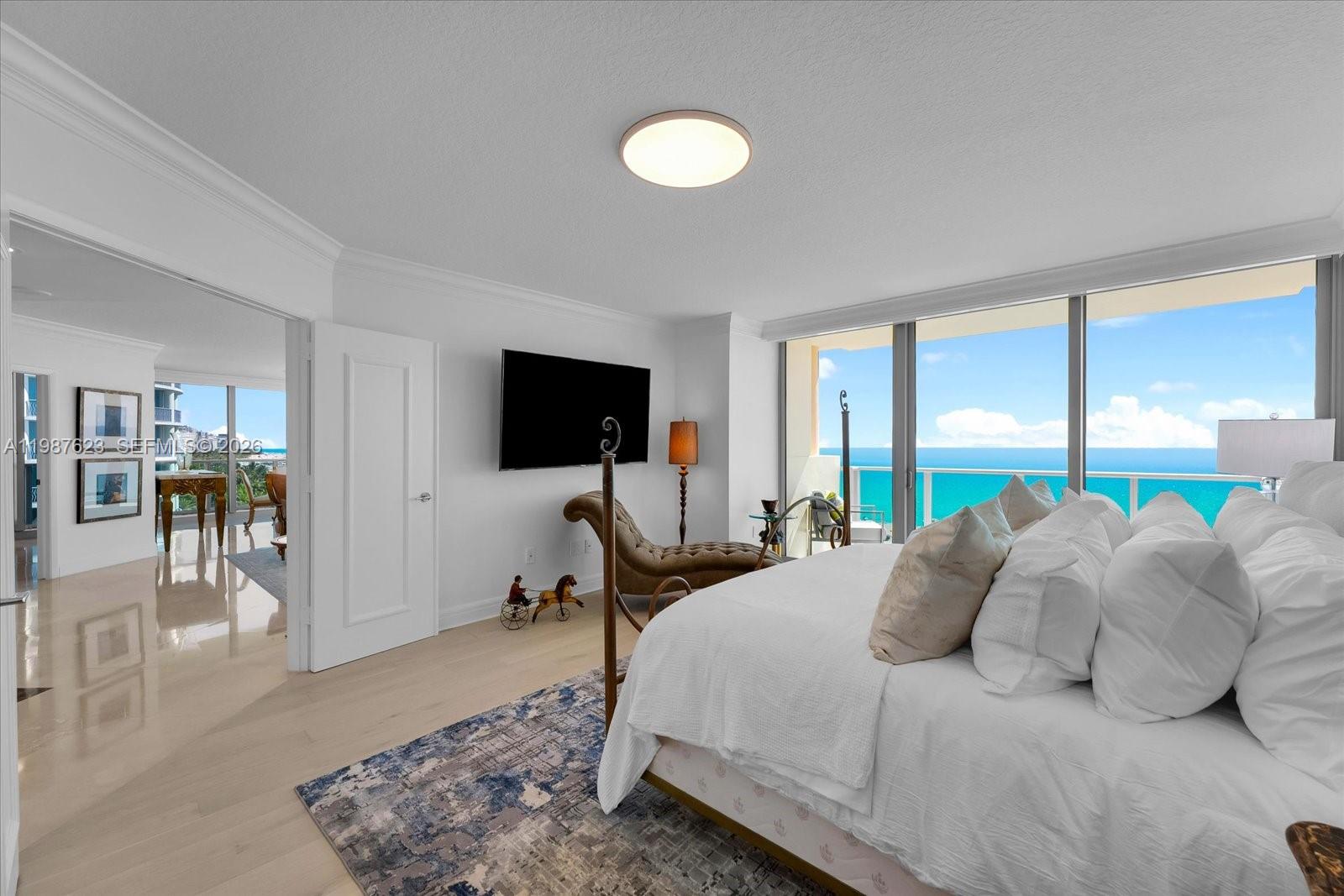 1455 Ocean Drive 909 Property Photo 12