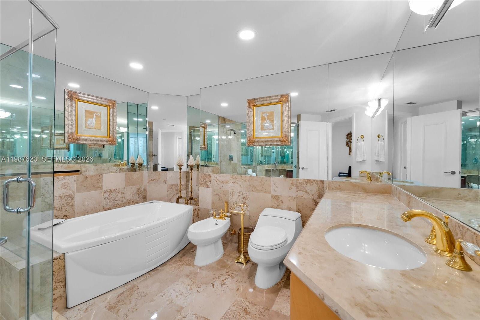 1455 Ocean Drive 909 Property Photo 13