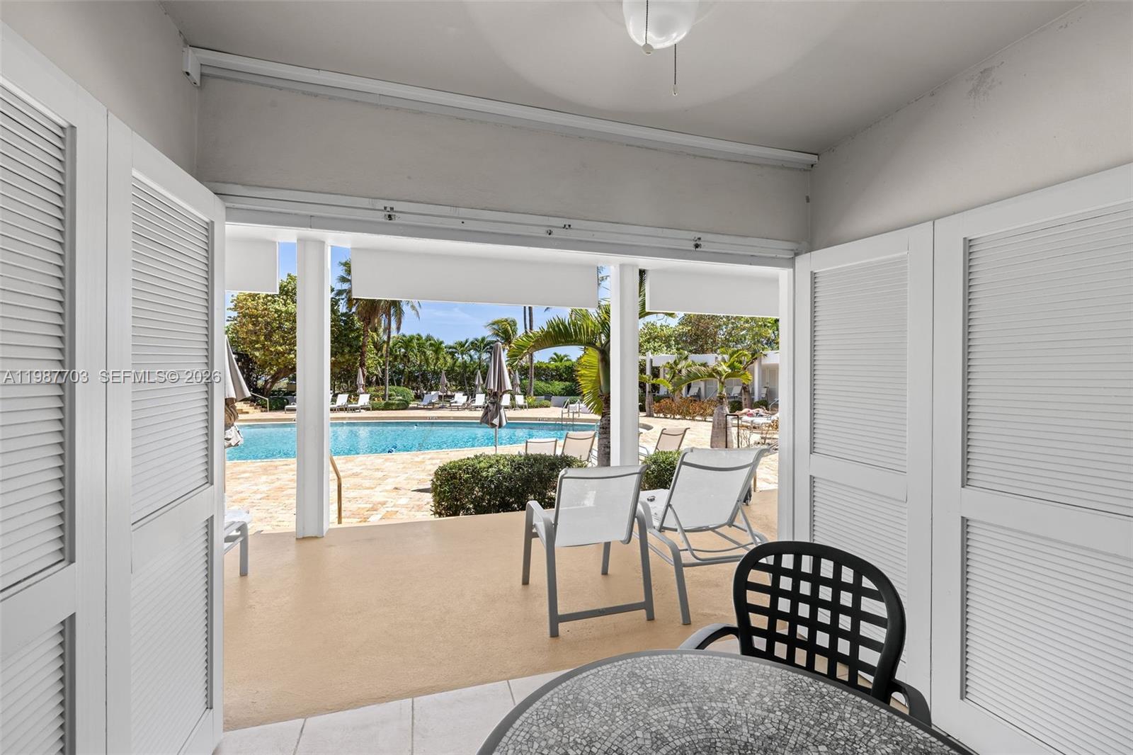 5055 Collins Avenue CAB14 Property Photo 1