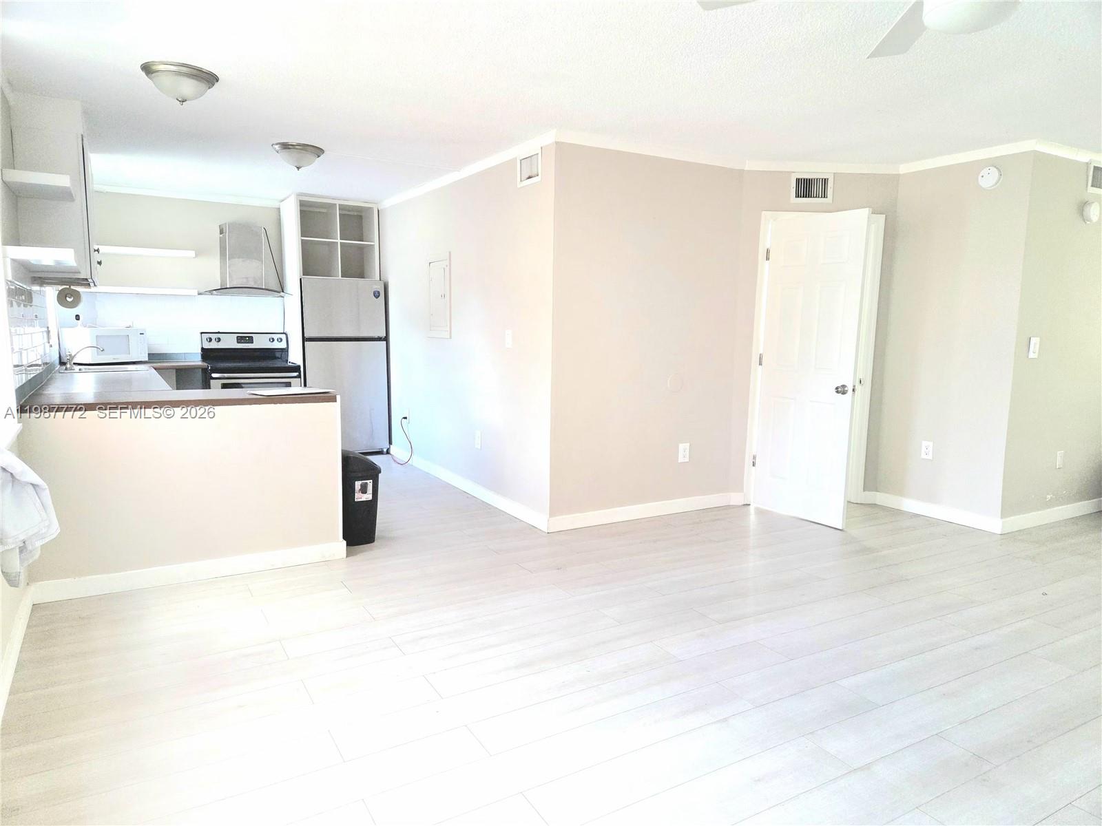 1700 Ne 191st Street 100 Property Photo 6