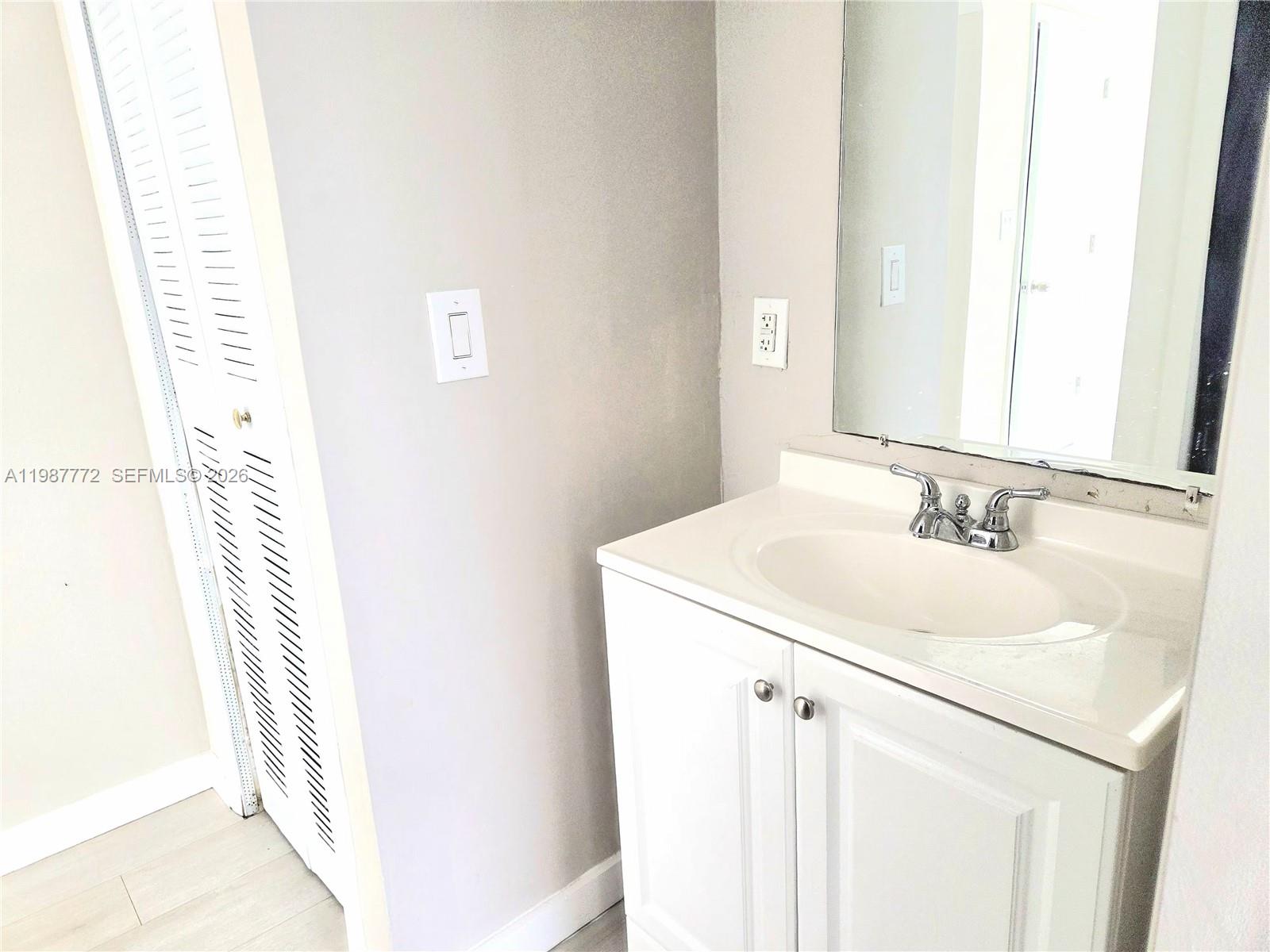 1700 Ne 191st Street 100 Property Photo 15