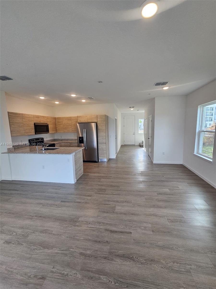 1201 Southstation Place 101 Property Photo 14