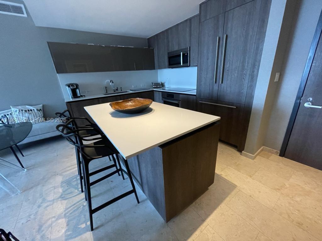 88 Sw 7th Street 3609 Property Photo 4