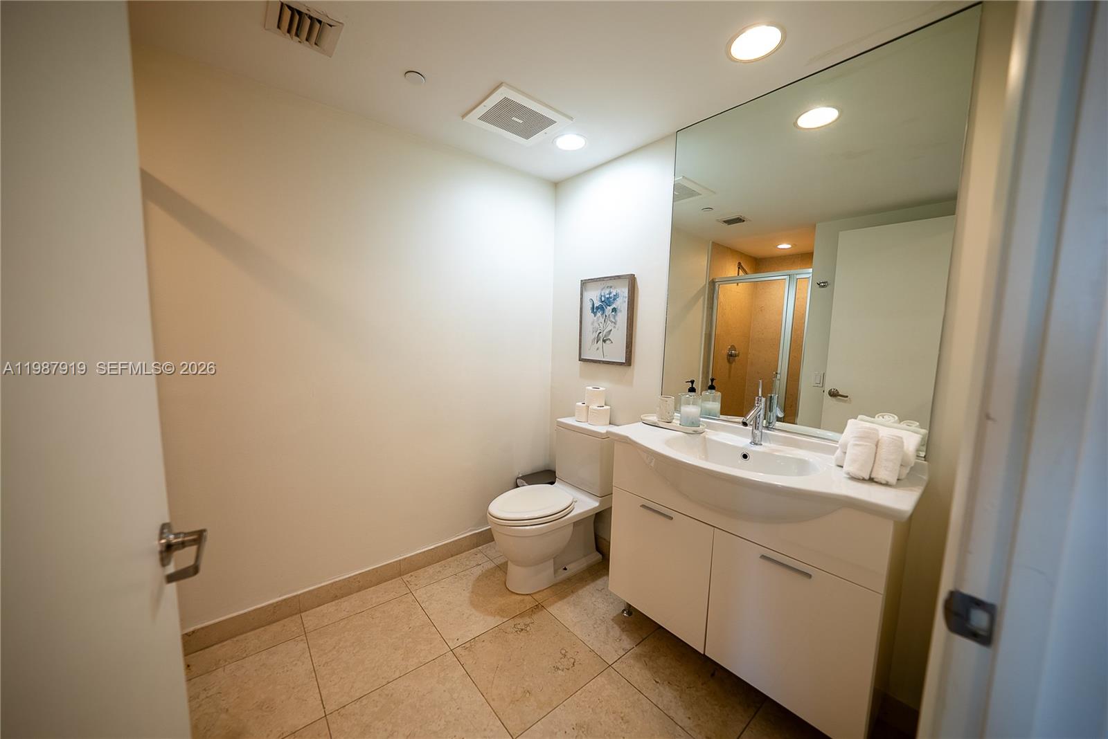 A11987919 Property Photo 10