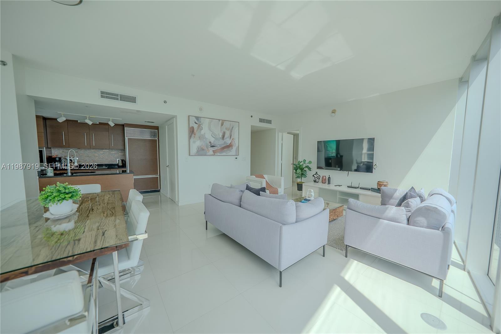 A11987919 Property Photo 12