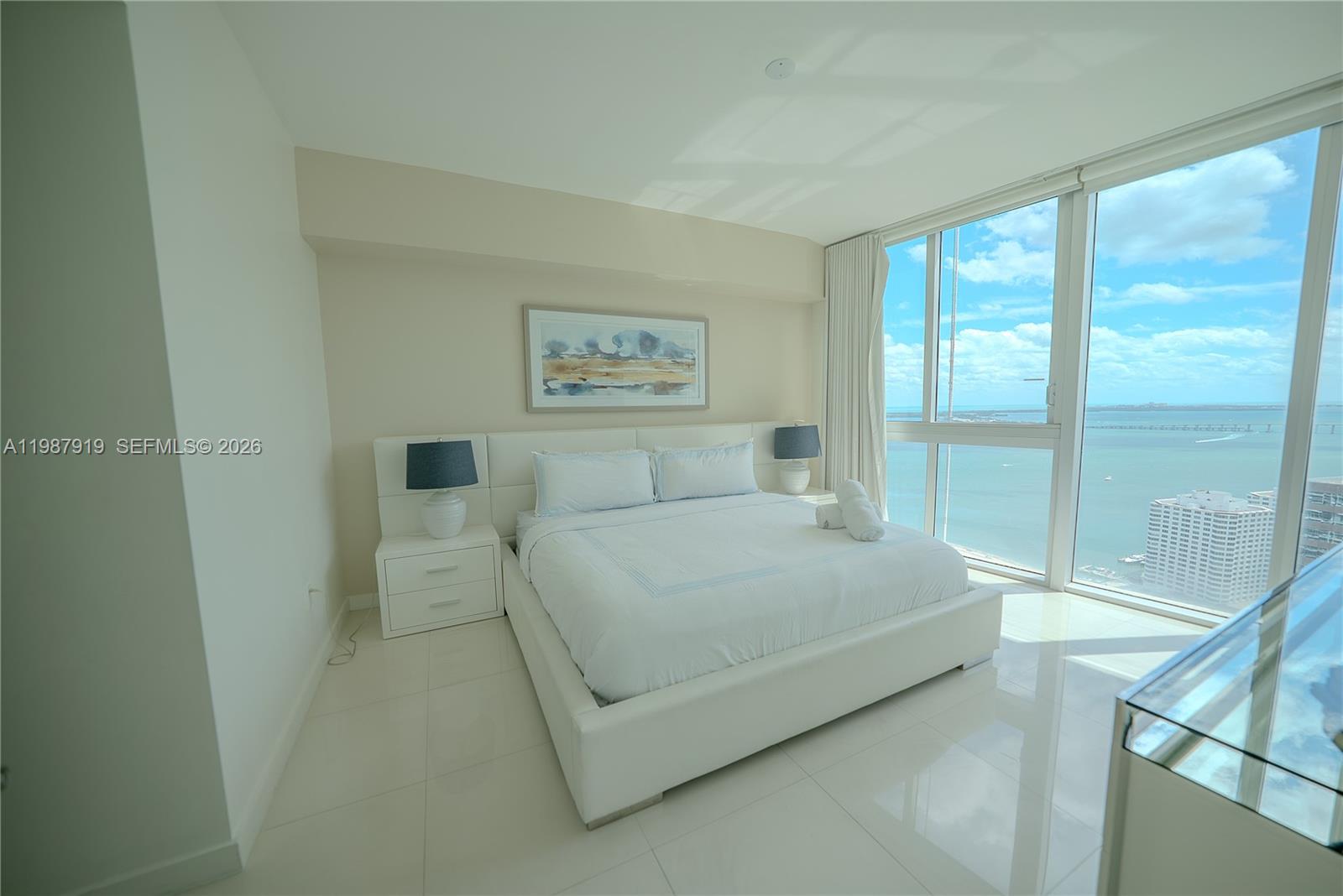 A11987919 Property Photo 16