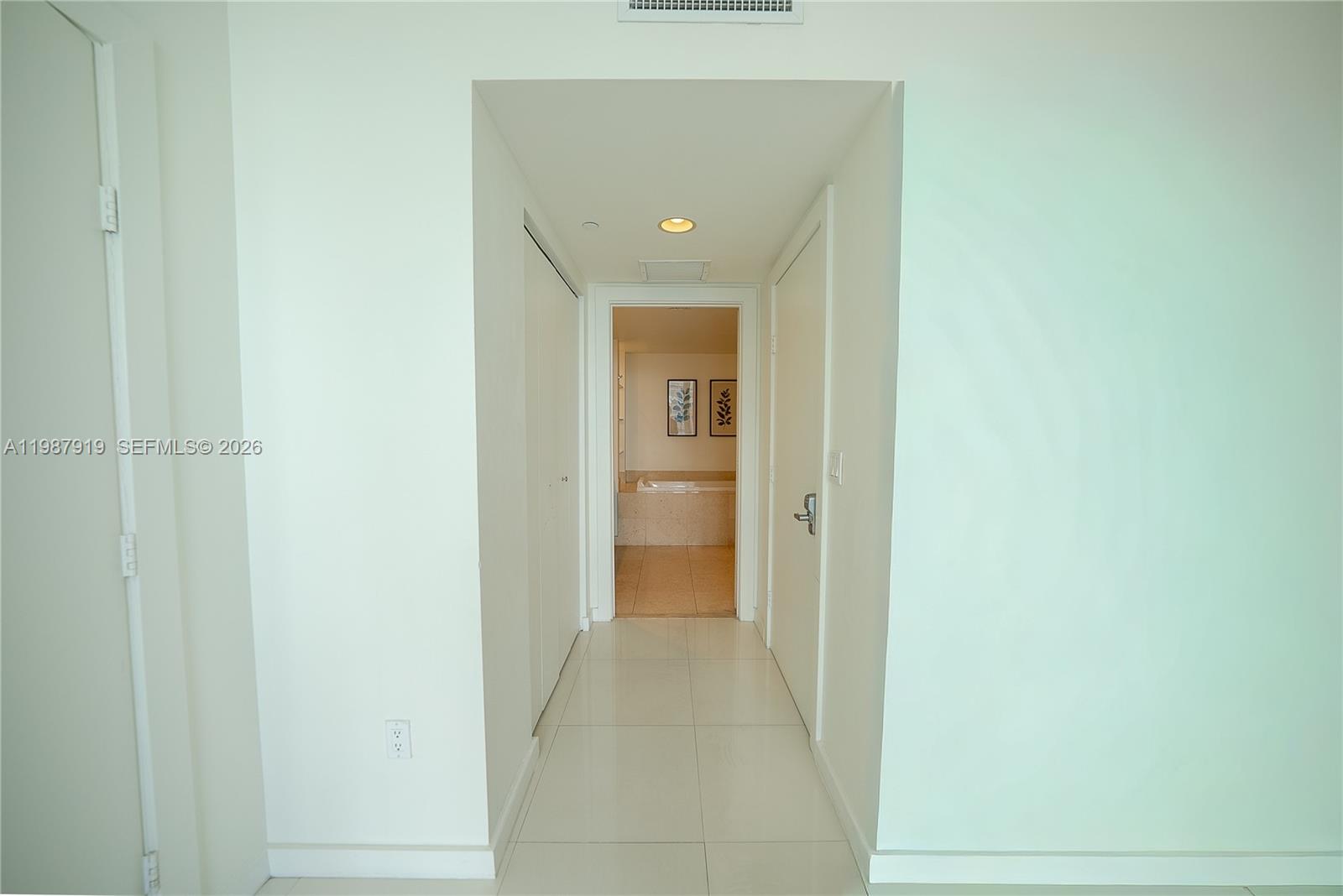 A11987919 Property Photo 20