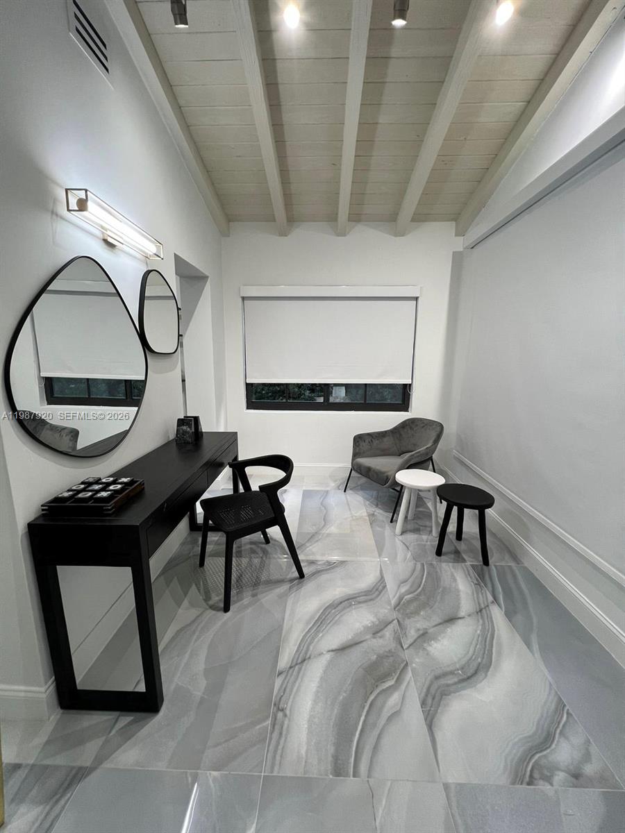 5173 Alton Road Property Photo 8