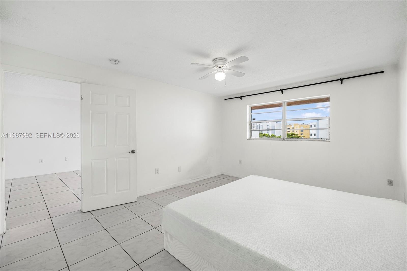 18001 N Bay Road 505 Property Photo 12