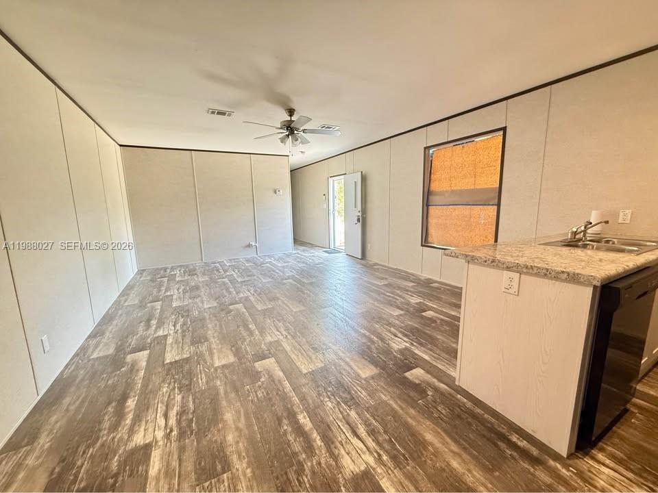 336 Oak Crest Drive Property Photo 11