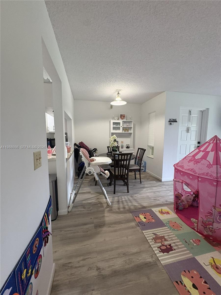 721 Sunny Pine Way C2 Property Photo 8