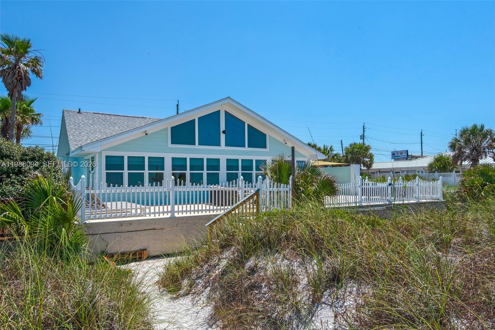 13011 Oleander Drive Property Photo 2