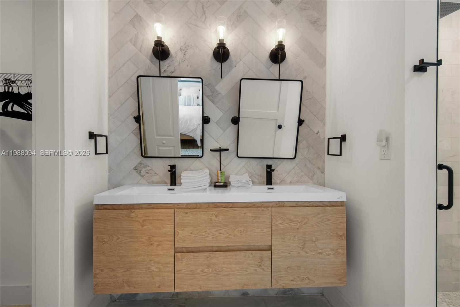 13011 Oleander Drive Property Photo 31