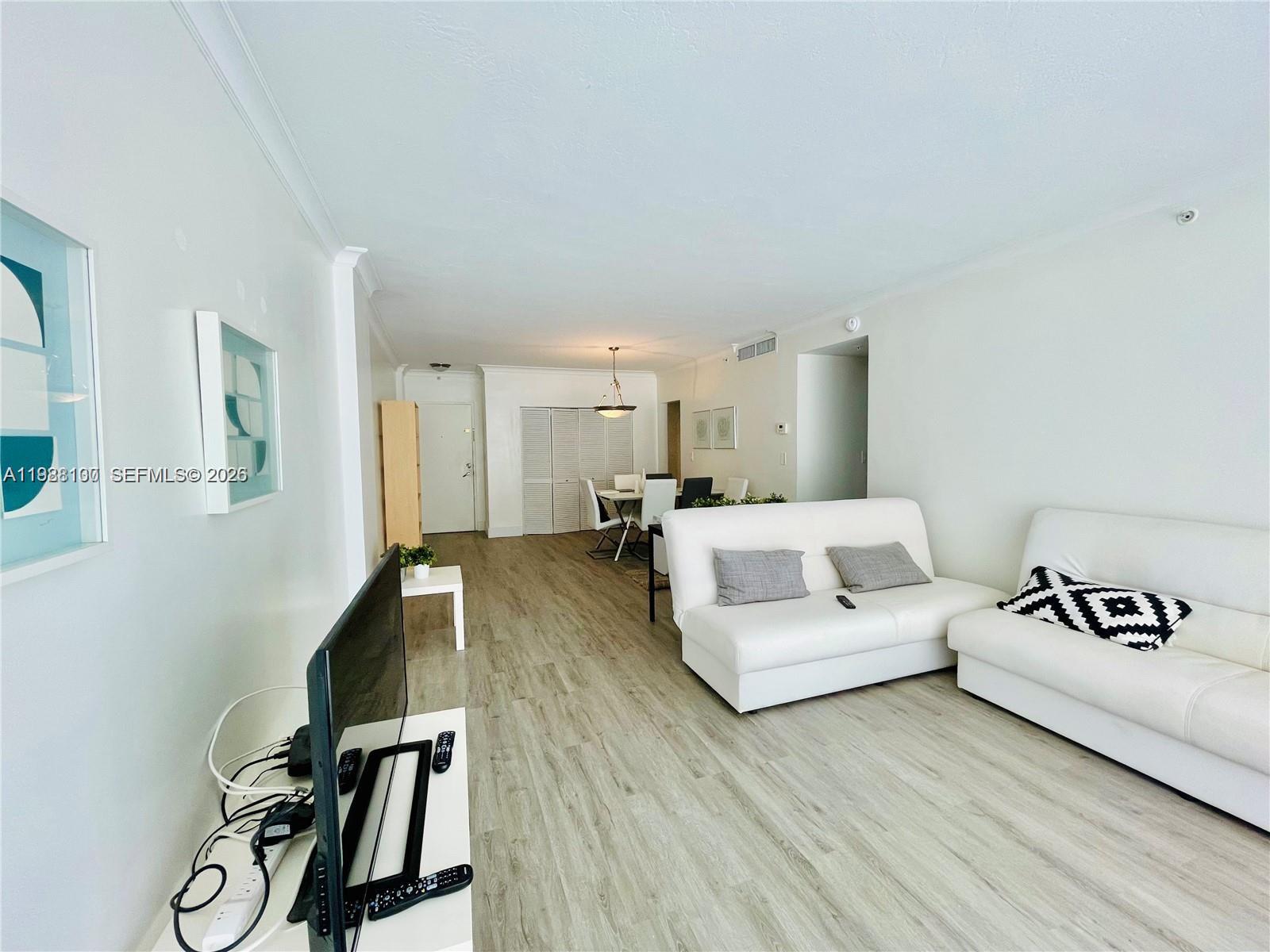 3001 S Ocean Drive 101 Property Photo 4