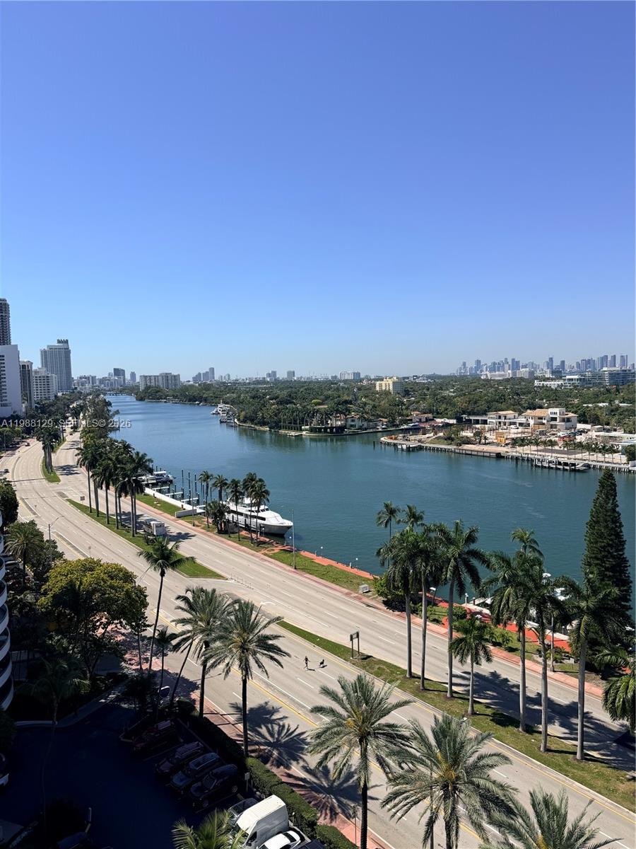 5161 Collins Avenue 1506 Property Photo 4