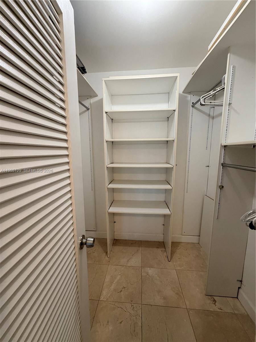 5161 Collins Avenue 1506 Property Photo 12