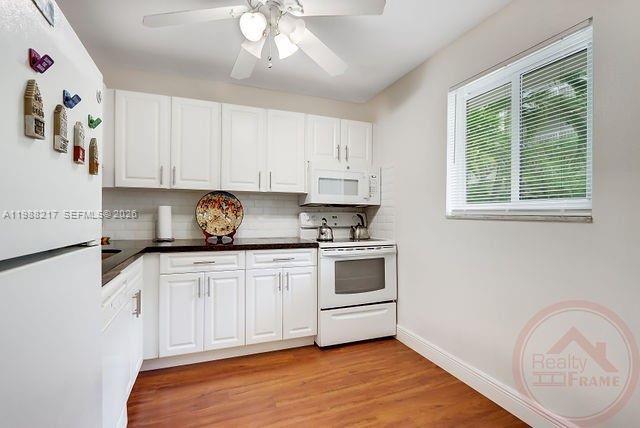 7703 Camino Real A105 Property Photo 2