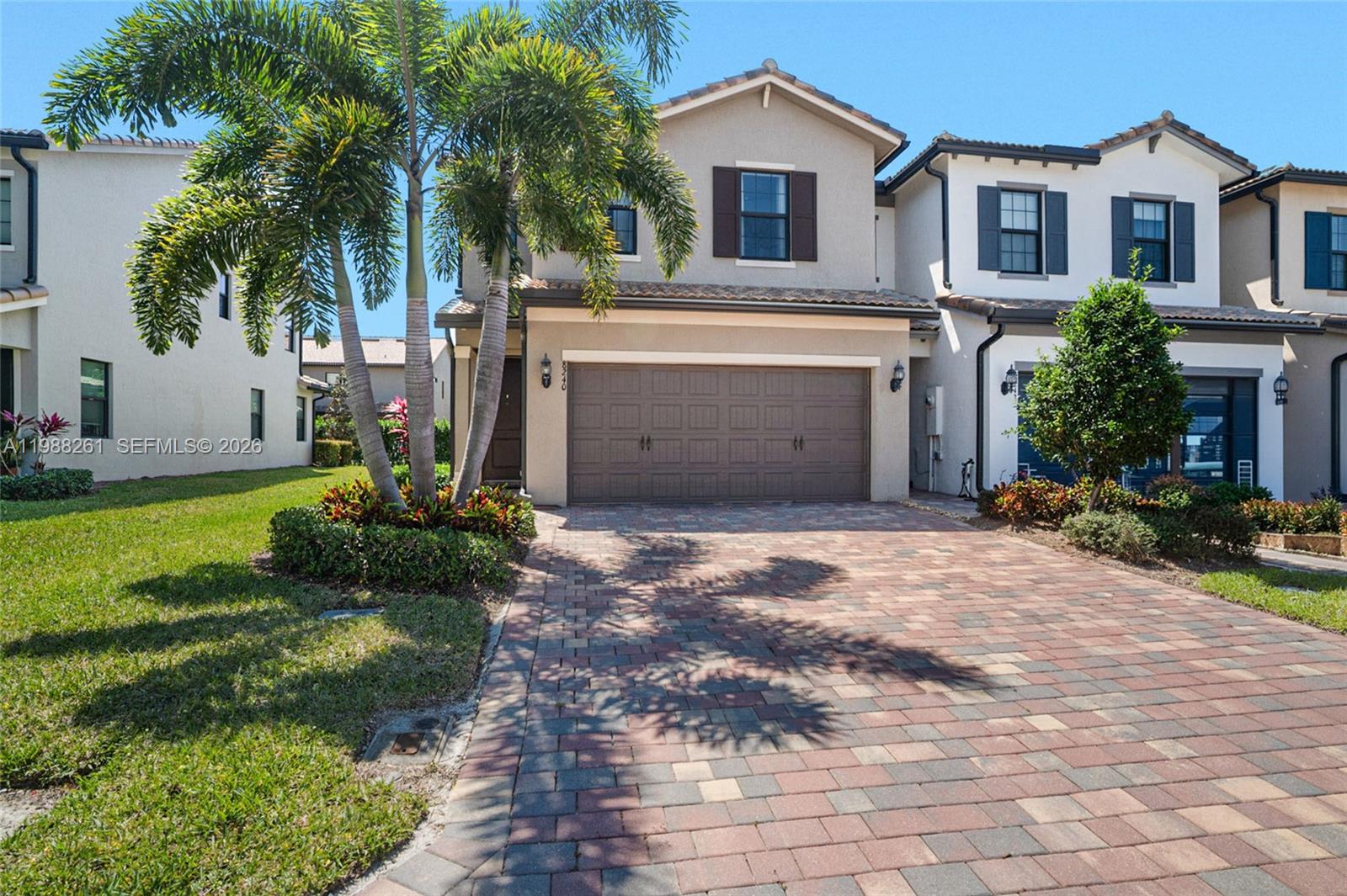 8240 Tailshot Court Property Photo 1