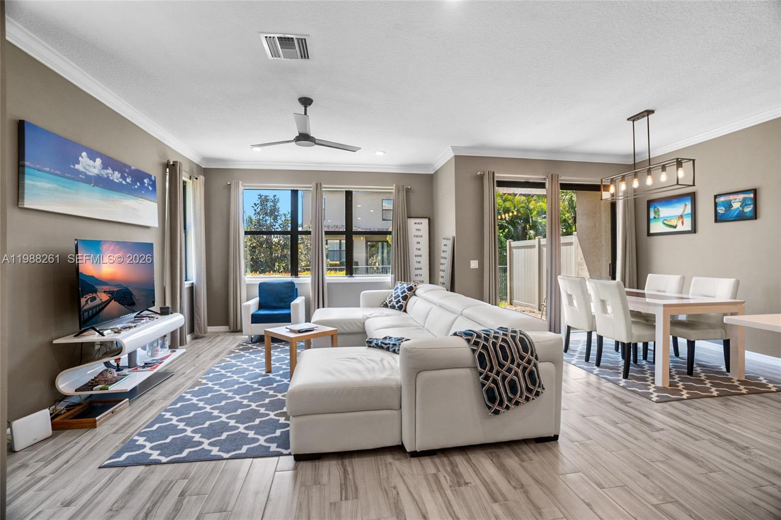 8240 Tailshot Court Property Photo 5
