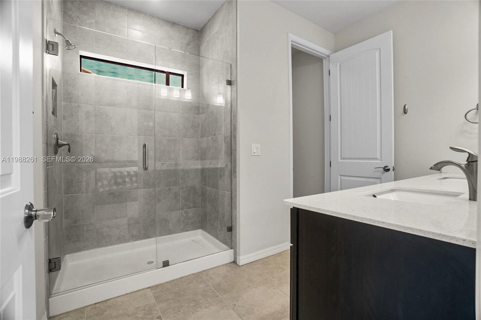 8240 Tailshot Court Property Photo 18