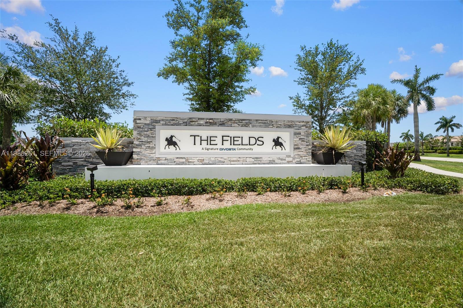 8240 Tailshot Court Property Photo 28