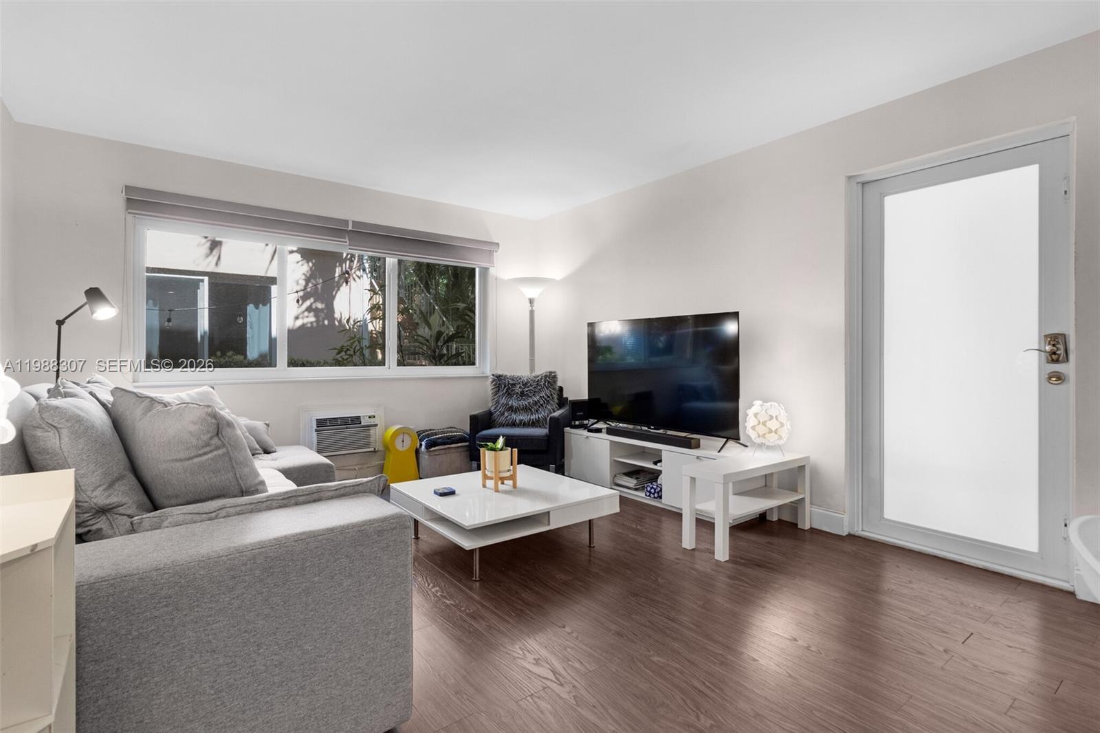 1117 Meridian Avenue 5-1117