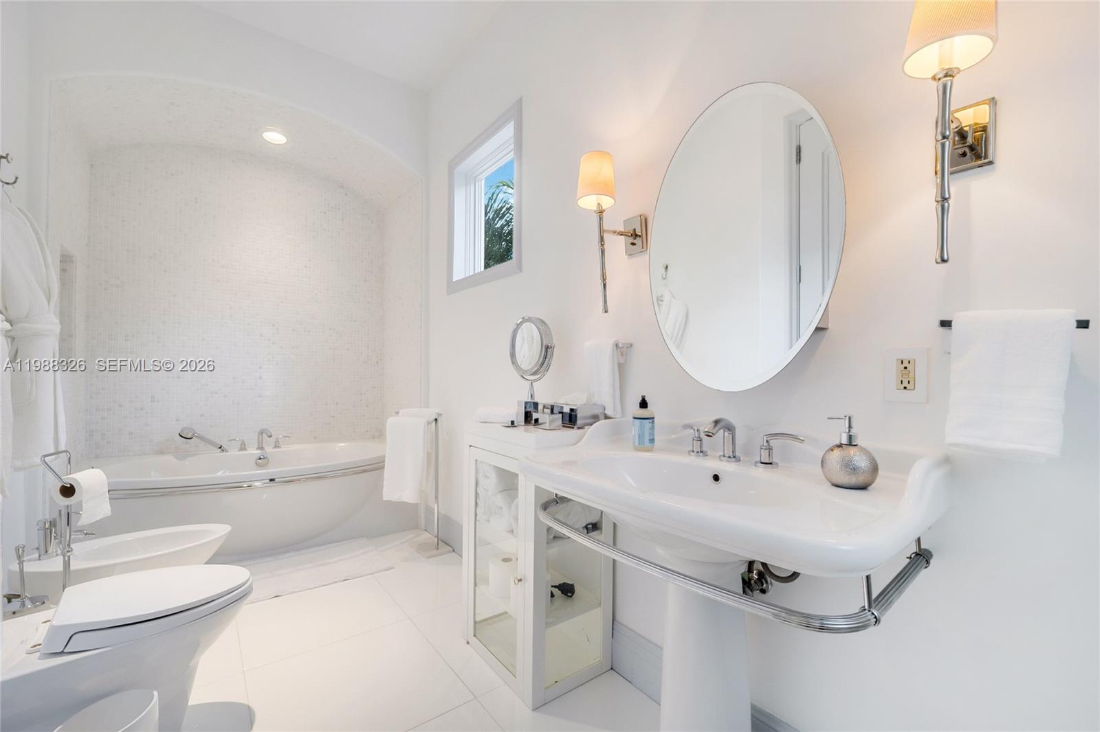 100 Palm Avenue Property Photo 28