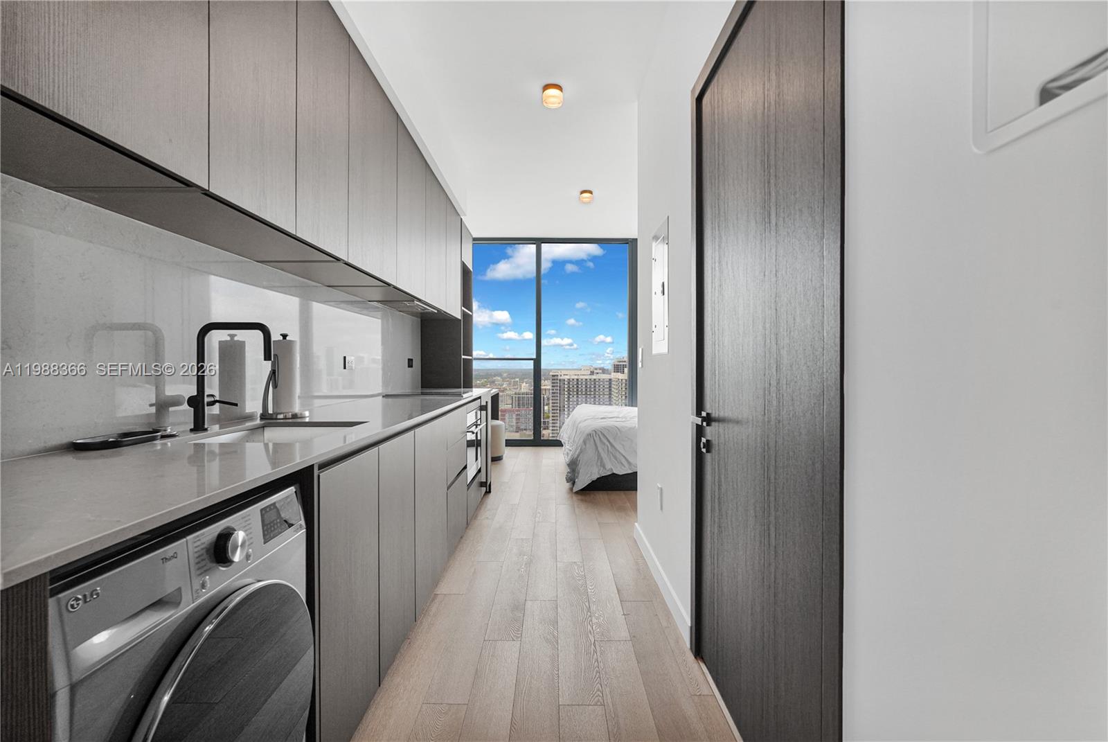 20 Ne 11th Street 3603a Property Photo 11