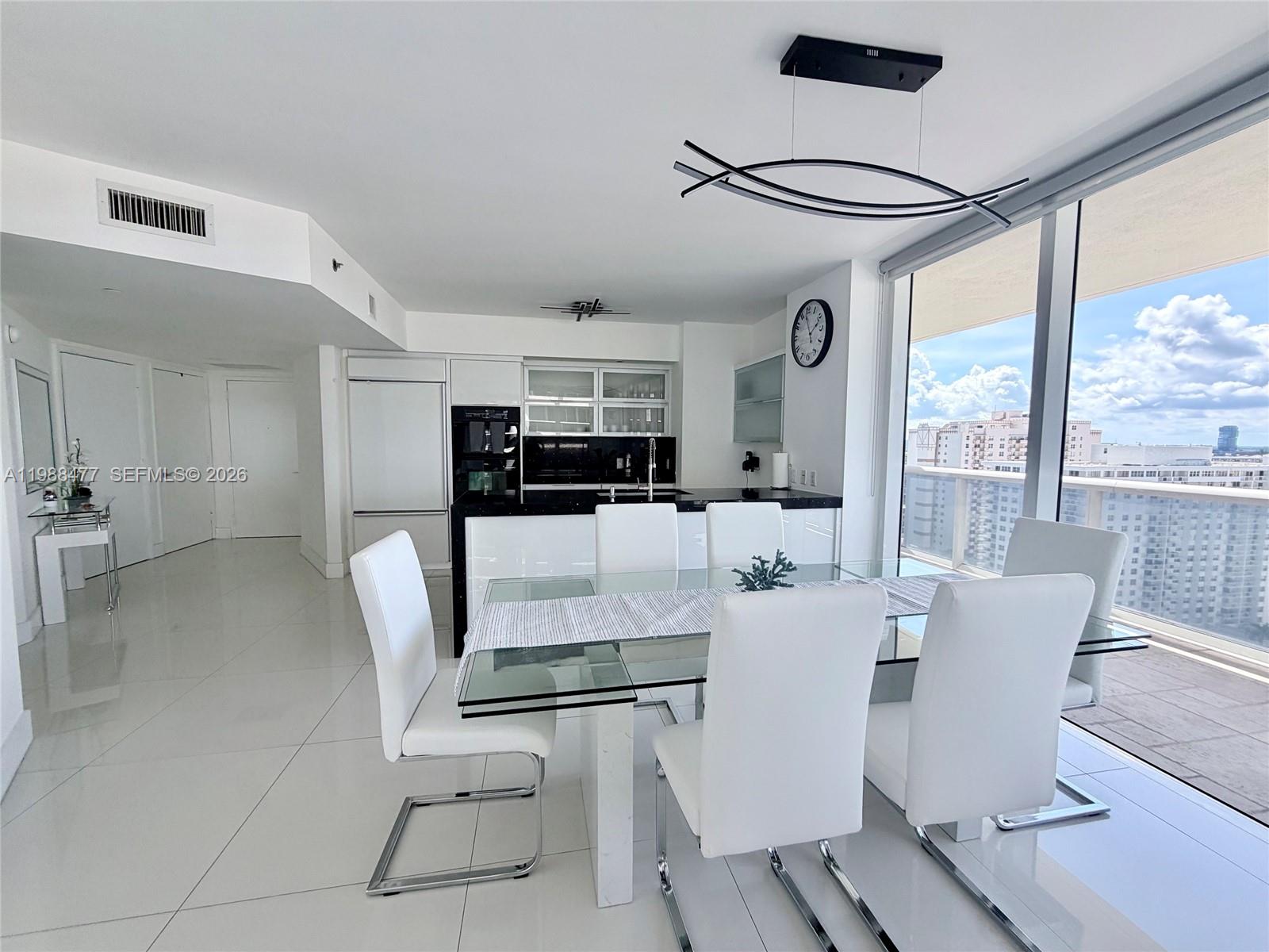 1830 S Ocean Drive 1808 Property Photo 10
