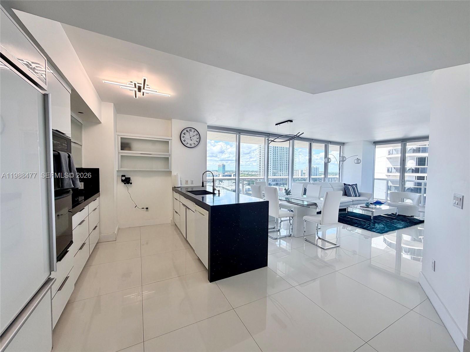 1830 S Ocean Drive 1808 Property Photo 12