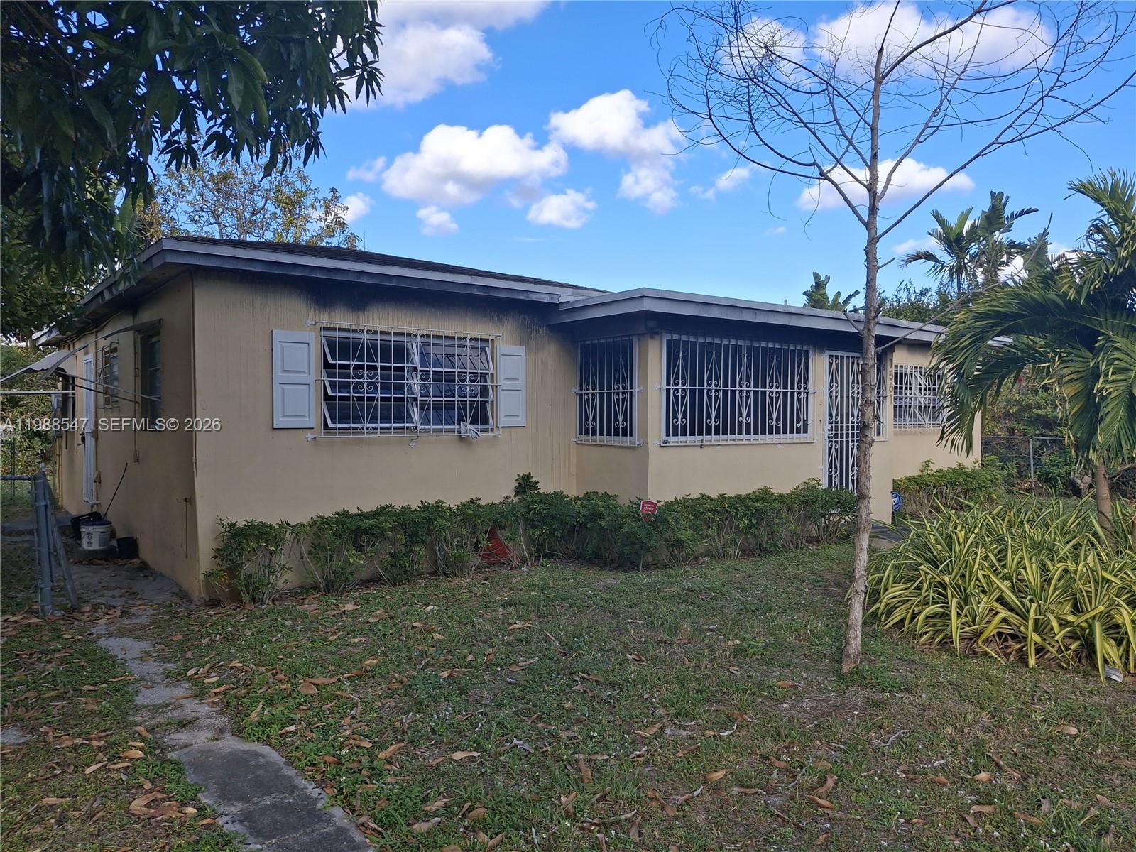 1561 Nw 131st Street Property Photo 2