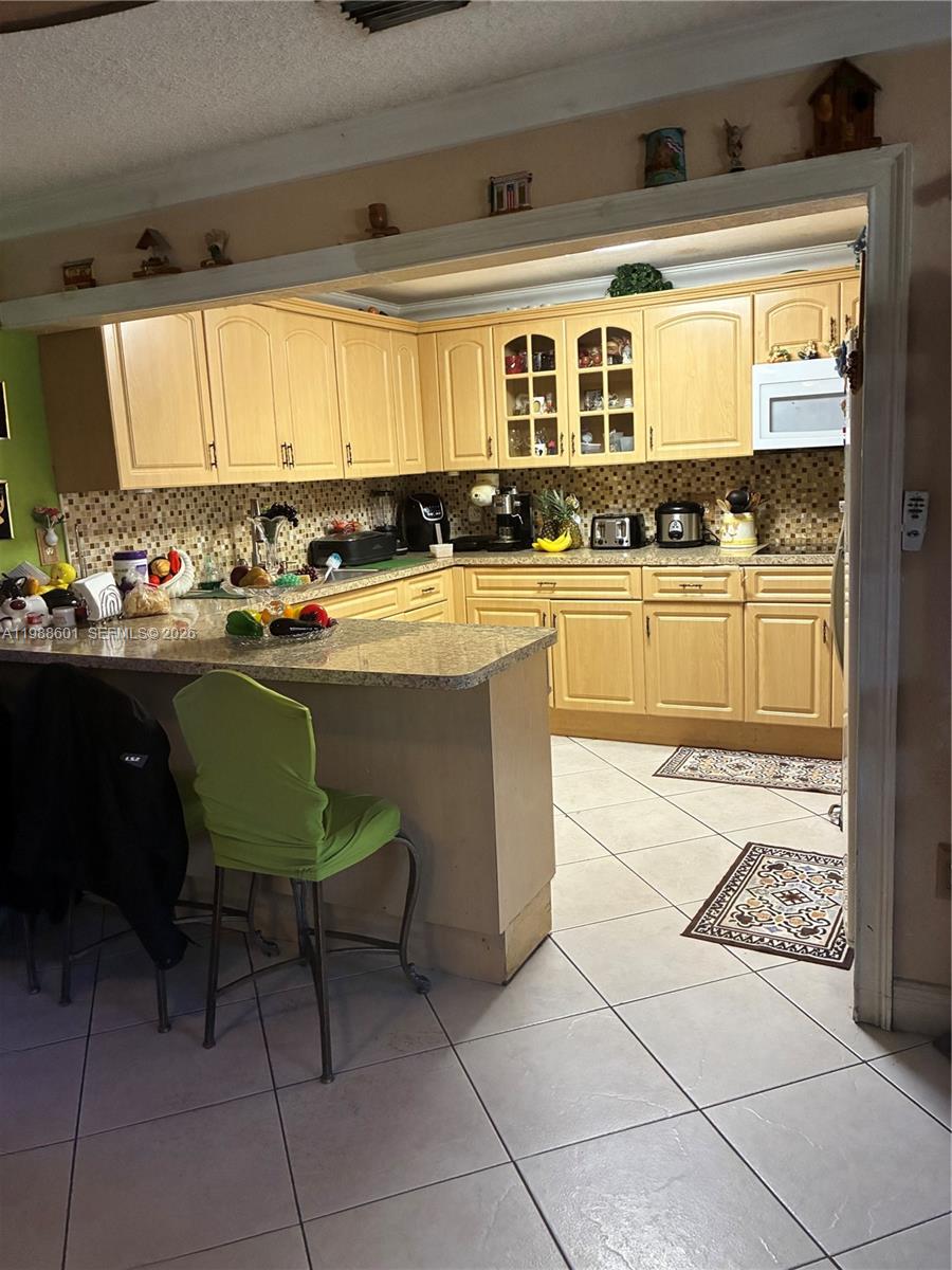 2530 W 60th Place 103-17 Property Photo 3