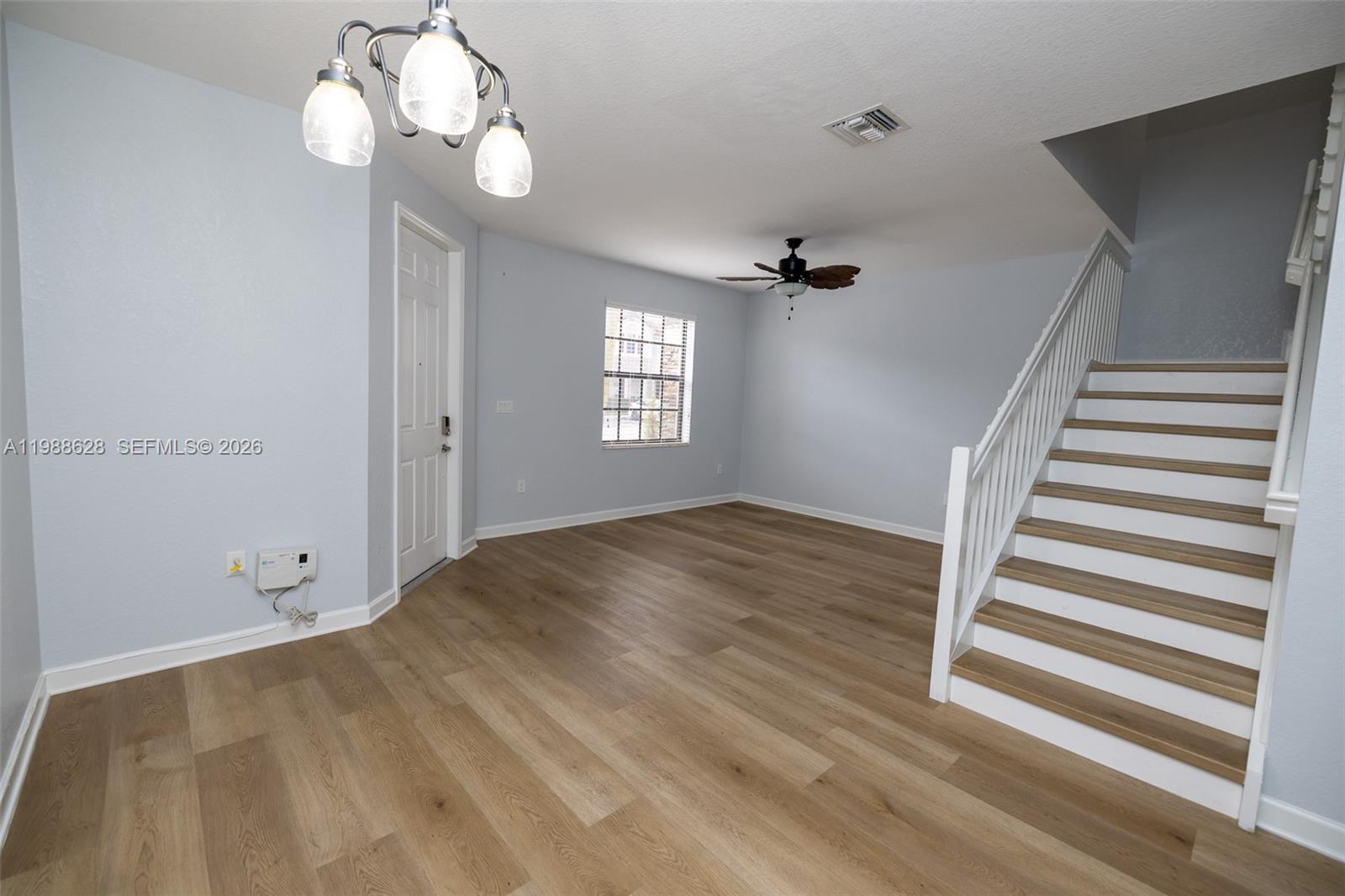 3213 Se 6th Street Property Photo 5