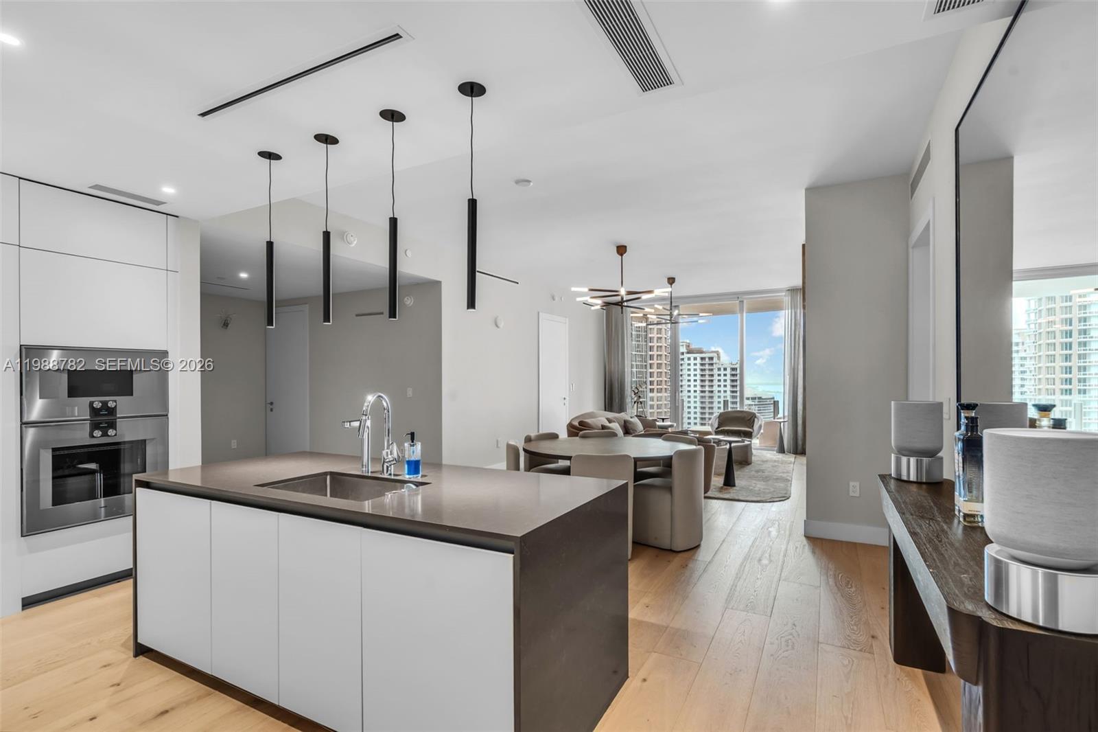 300 Biscayne Boulevard Way 2605w Property Photo 6