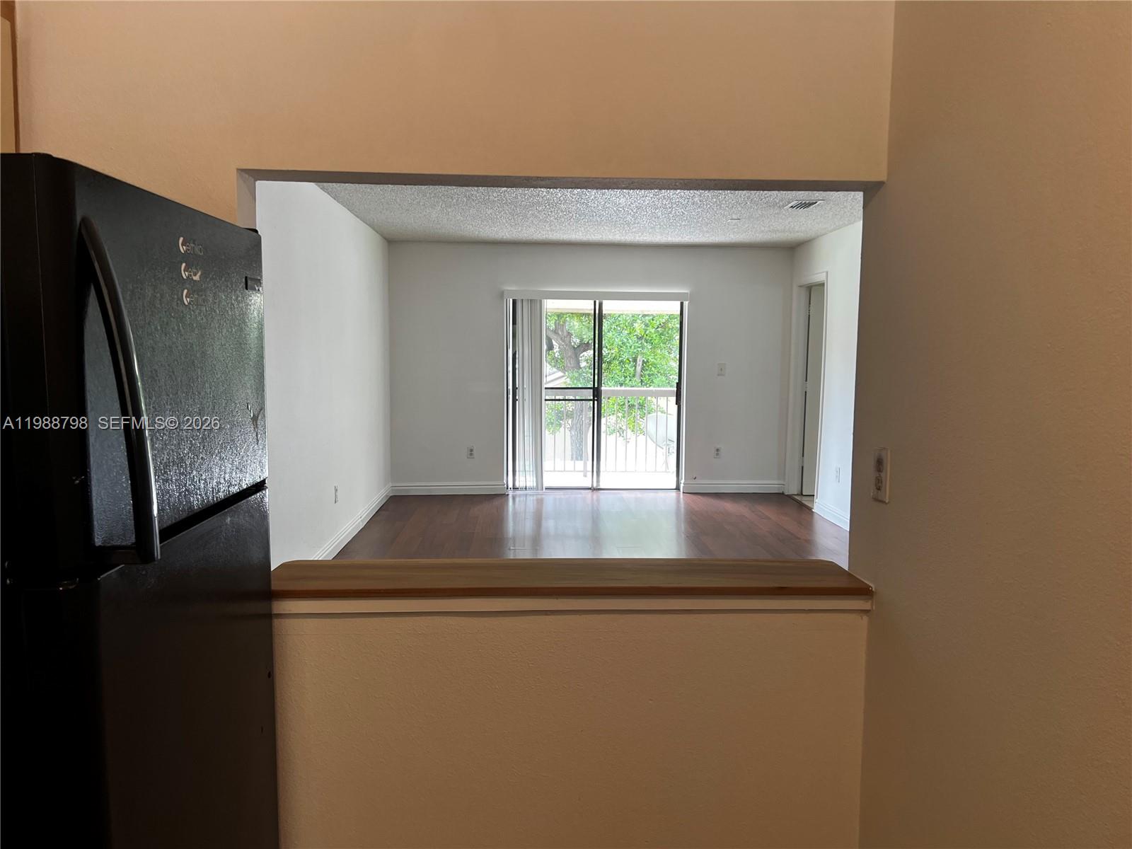 6001 Shakerwood Circle 204 Property Photo 5