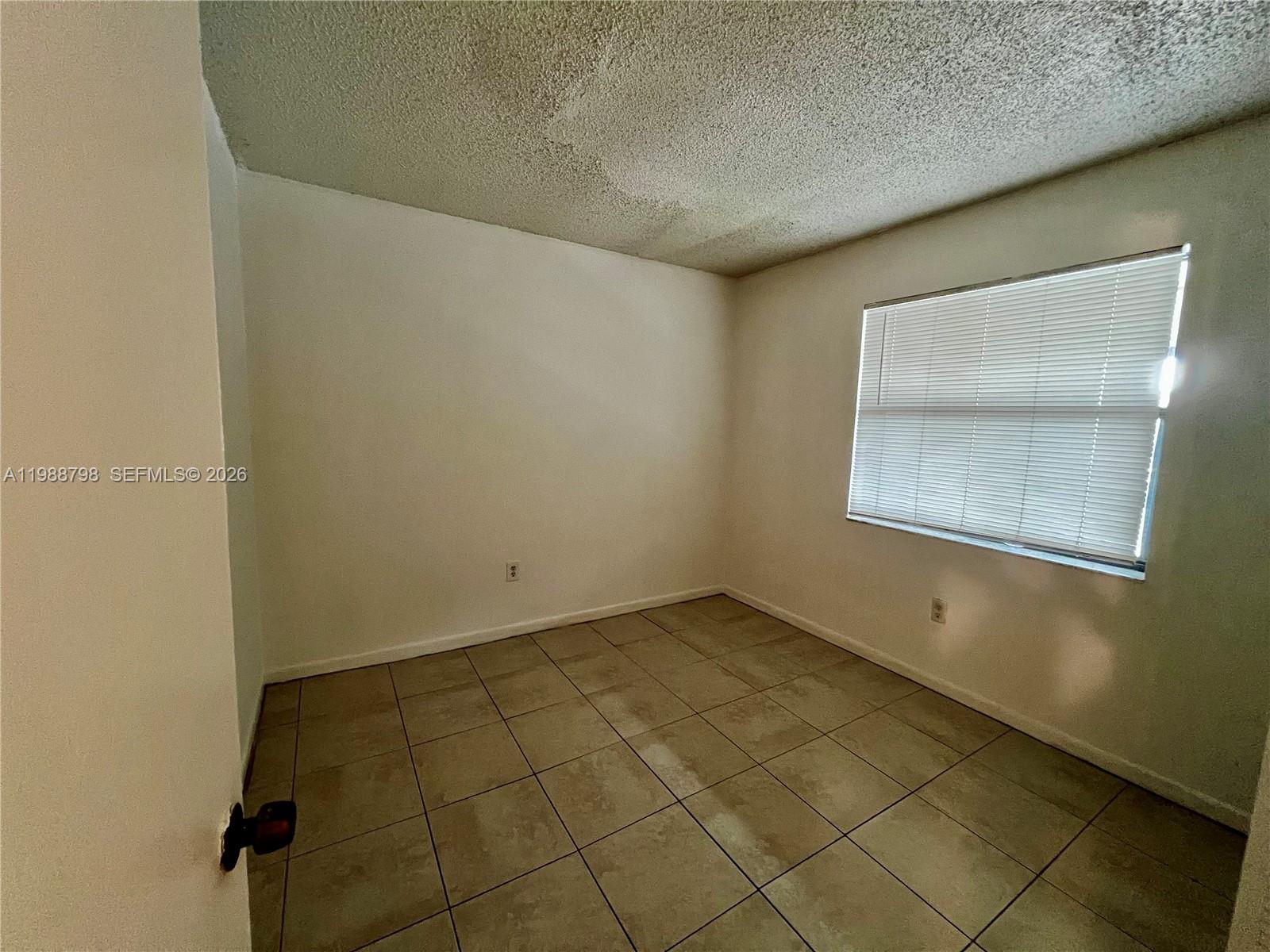 6001 Shakerwood Circle 204 Property Photo 14