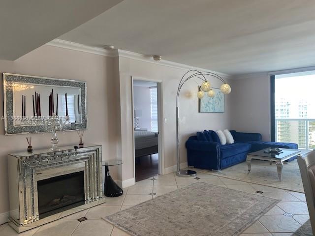 9 Island Avenue 2410 Property Photo 4