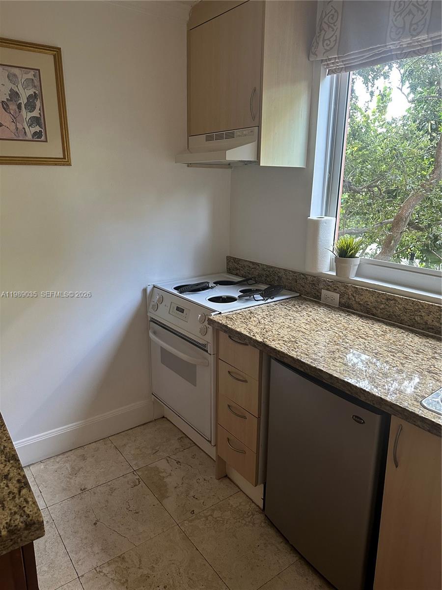 2951 S Bayshore Drive 417 Property Photo 1