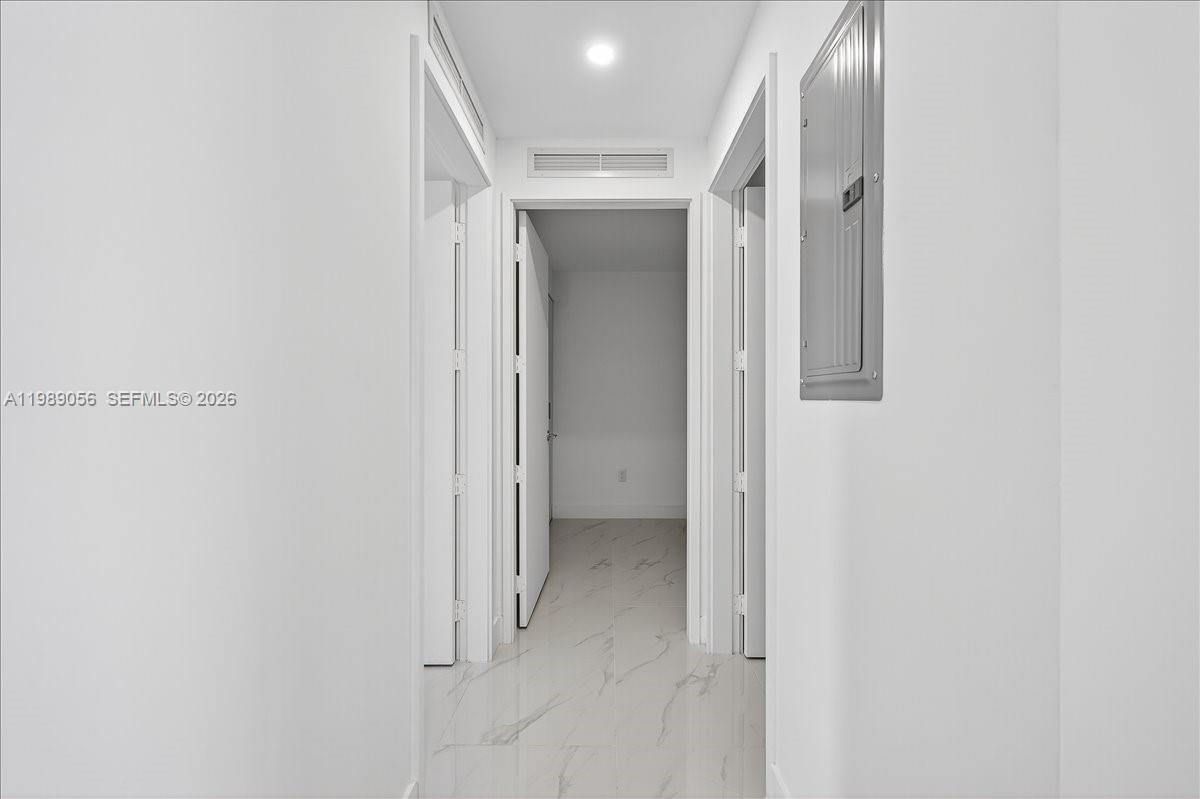 700 Ne 24 2606 Property Photo 21