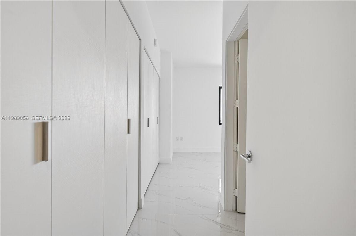 700 Ne 24 2606 Property Photo 27