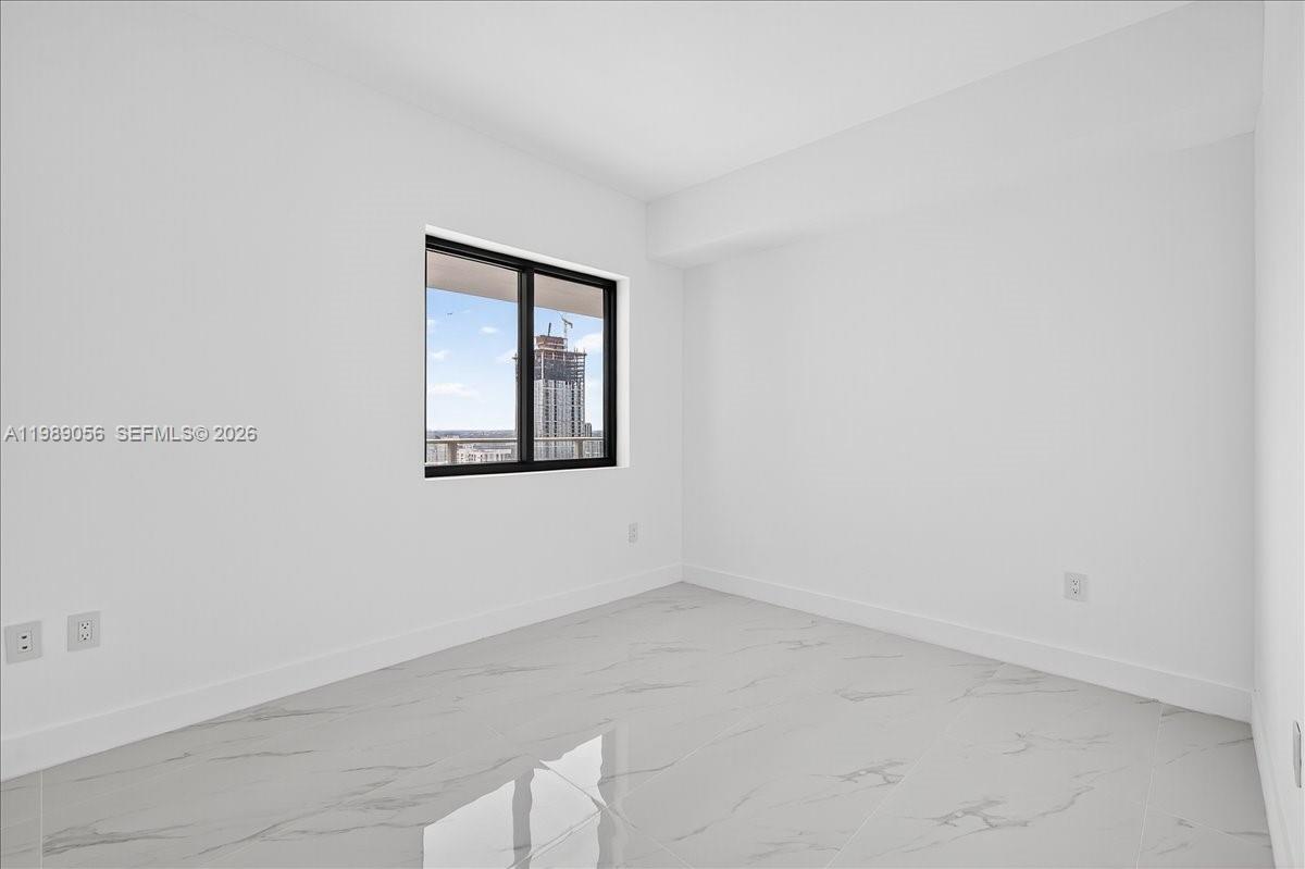 700 Ne 24 2606 Property Photo 28