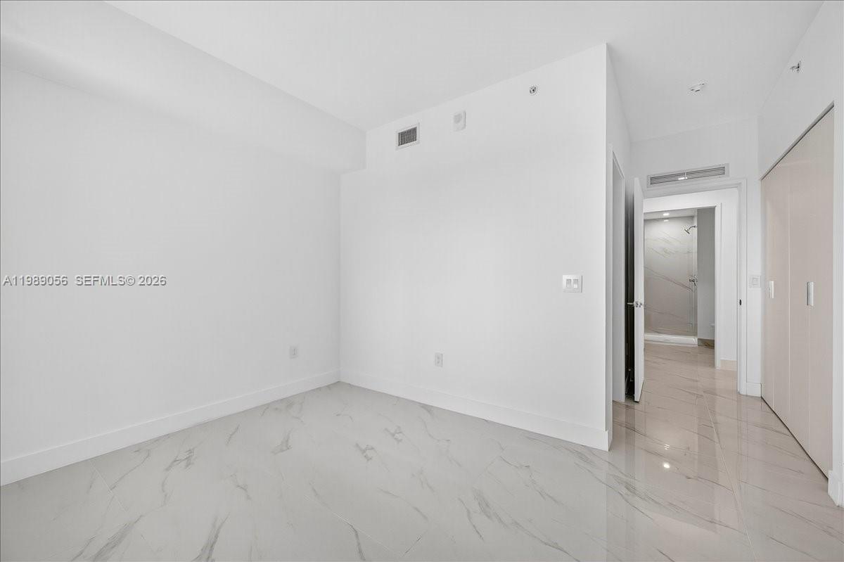 700 Ne 24 2606 Property Photo 29
