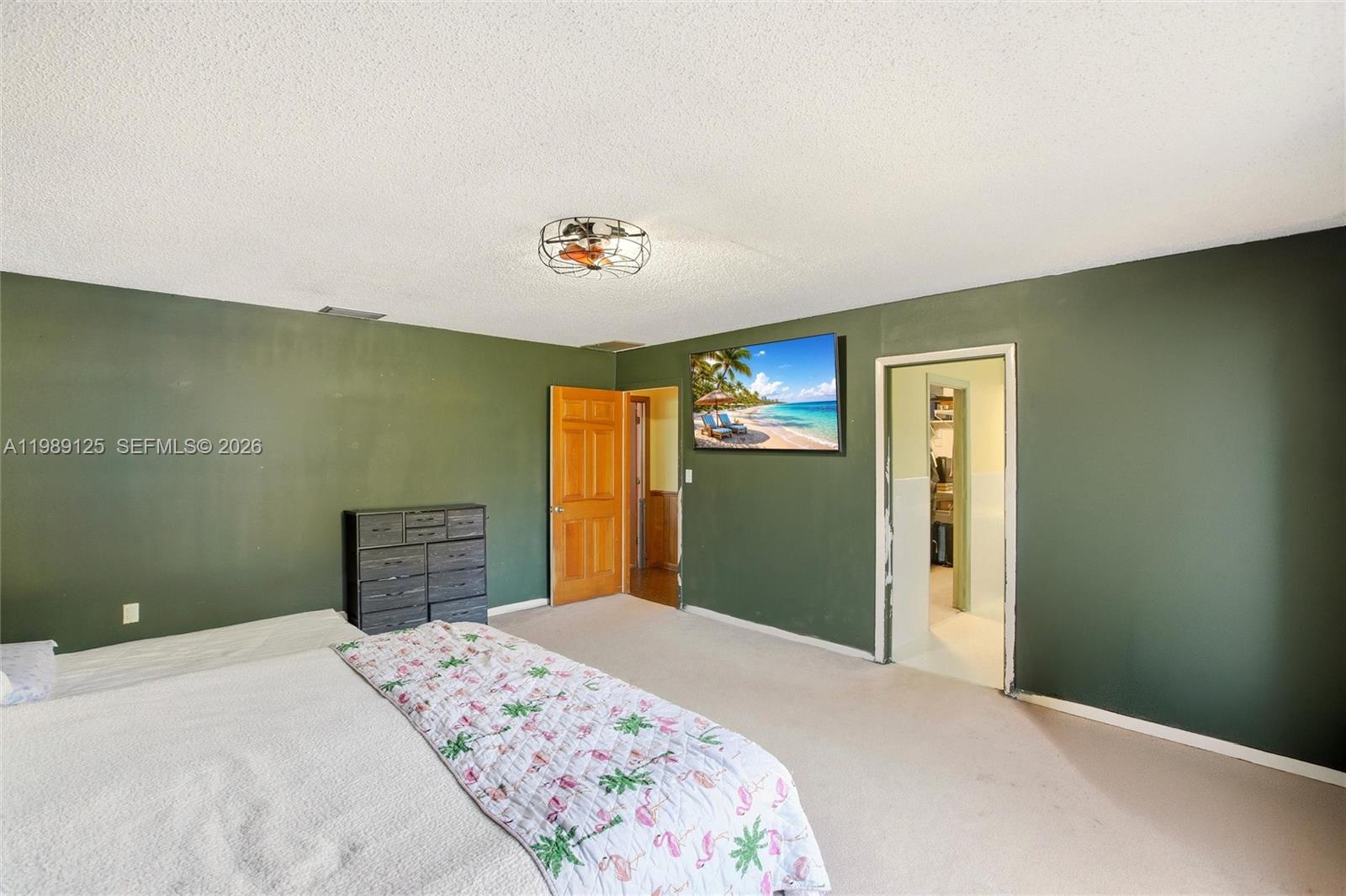 3903 Edison Avenue Property Photo 17